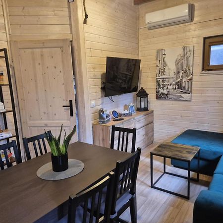 Dzik W Zagrodzie Hotel บอร์ส ภายนอก รูปภาพ