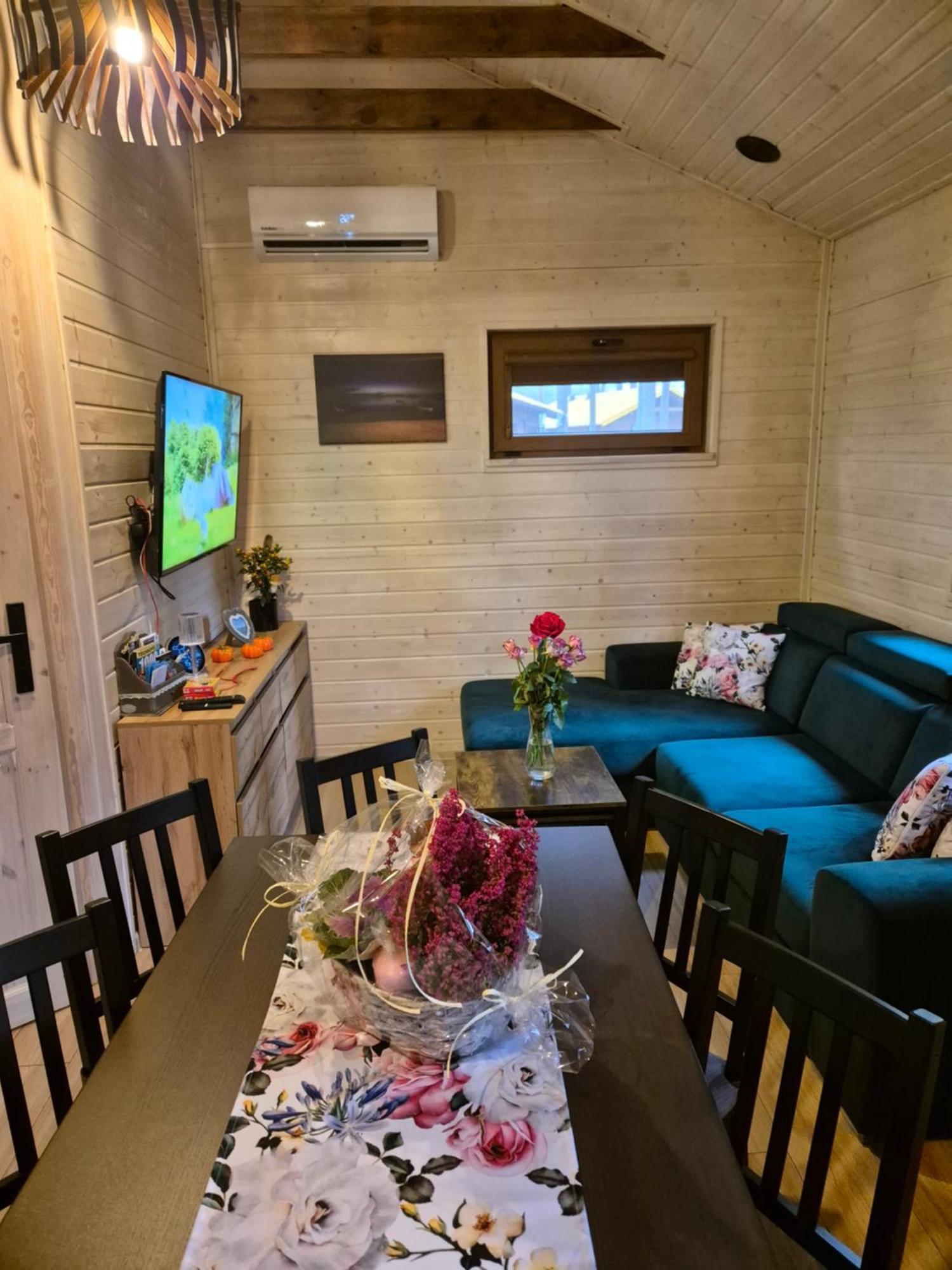 Dzik W Zagrodzie Hotel บอร์ส ภายนอก รูปภาพ
